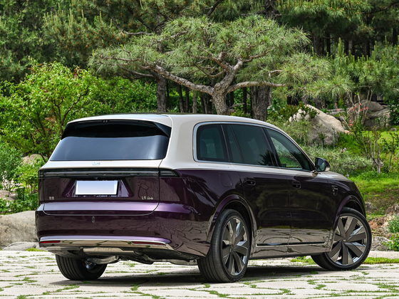Lixiang L9 Livis — корма три четверти справа